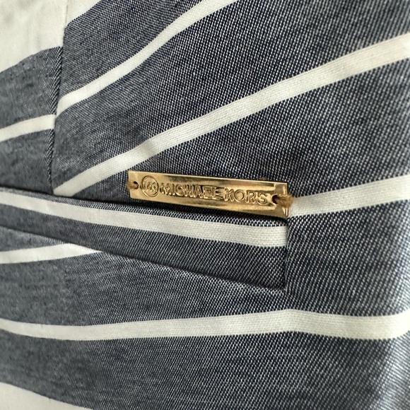 Michael Kors || Cropped Pants || Size 2 - Picture 5 of 6